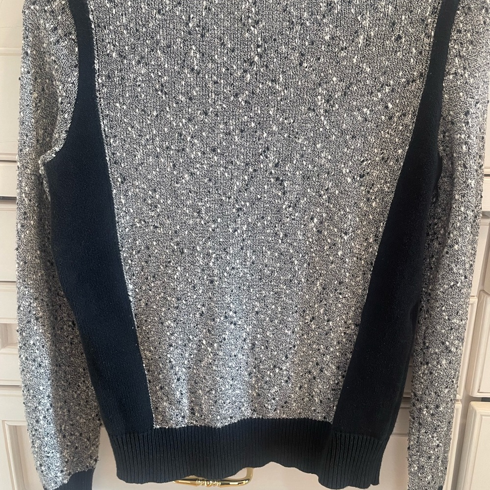 Banana Republic Pebbled Grey Zip-up Sweater Size S - Picture 3 of 3